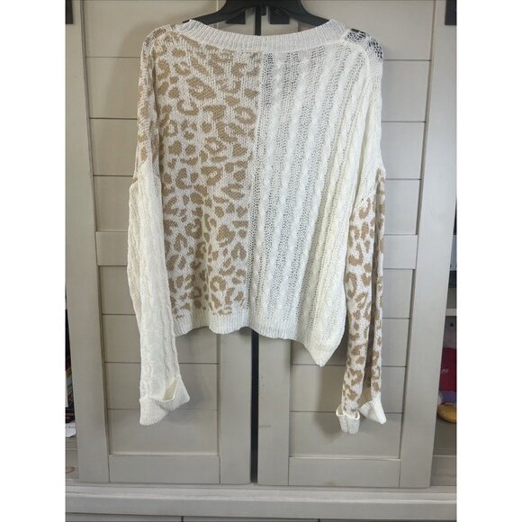Gilli Long-Sleeve Leopard Print Sweater, Size Large Women’s Top - Picture 5 of 8
